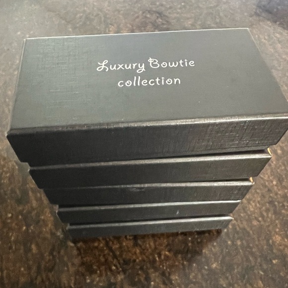 Set of 12 Bow tie and cuff links for men - Picture 4 of 4